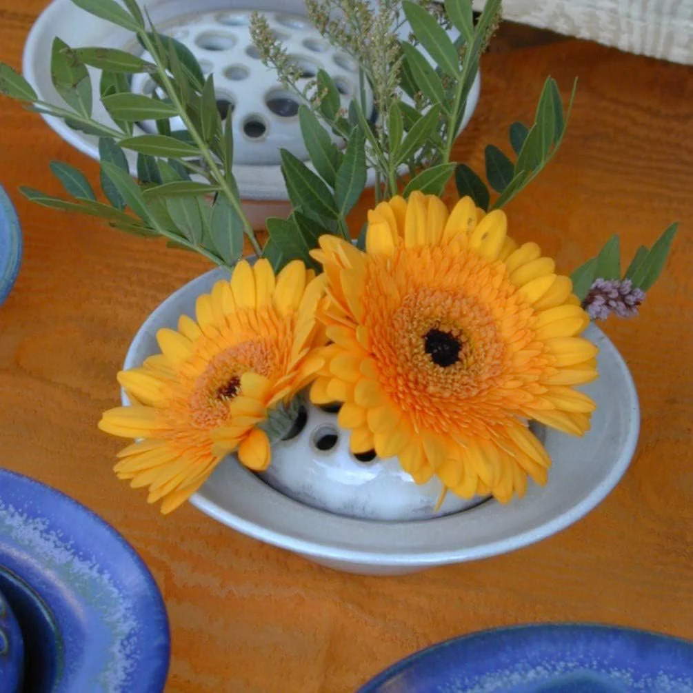 Blumensteckschale beige, 2-teilig, handgetöpfert, 13 cm Durchmesser, Steinzeug - Image 5
