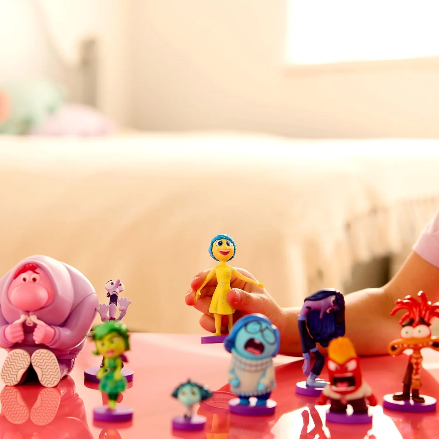 Disney Store Official - Alles Steht Kopf 2 (Pixar) - Spielzeugfigurenset - 9 Spielzeuge - Mit Freude - Image 3