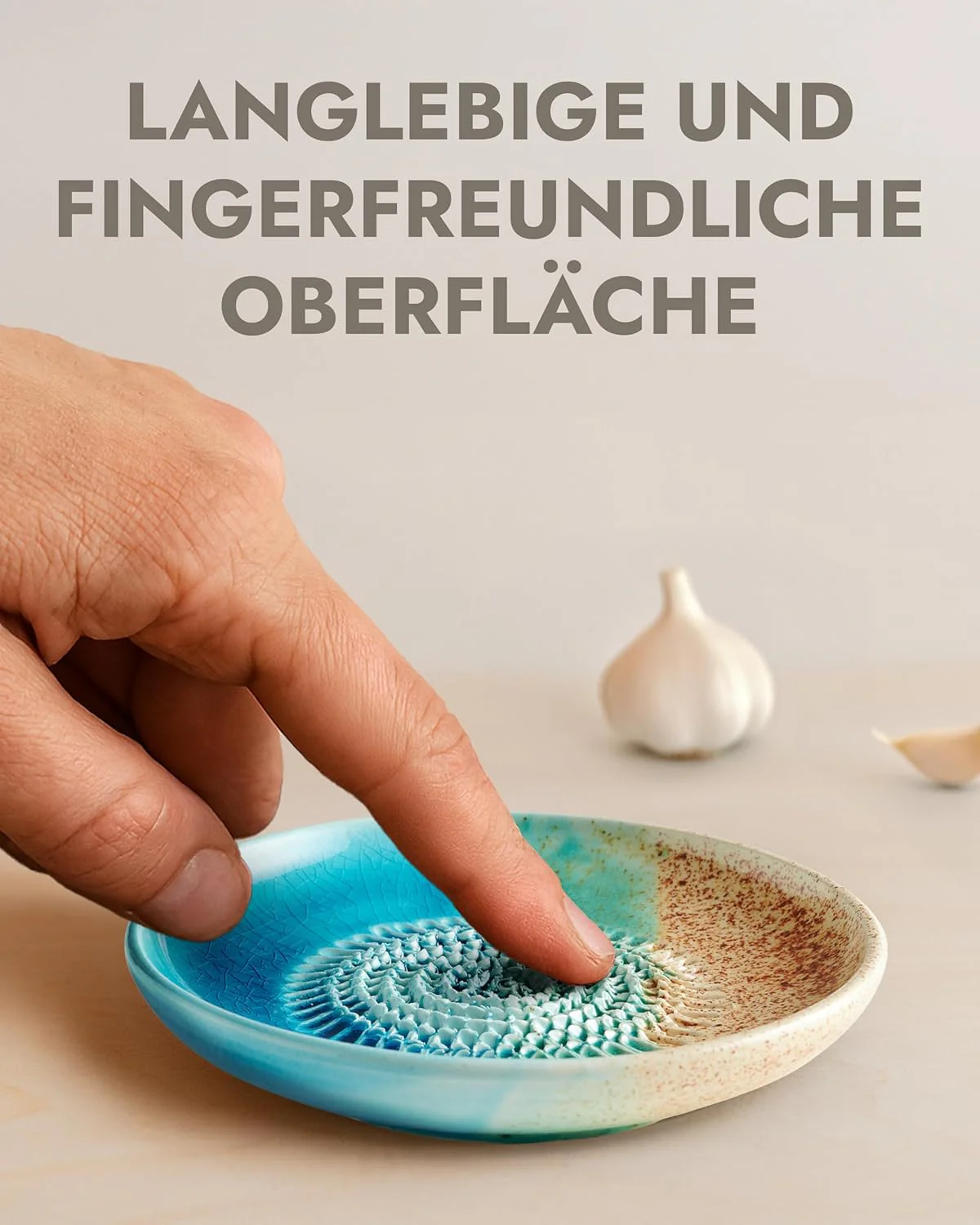 Evergrate® Keramikreibe Ocean mit Geschenkbox – mit Reibe, Knoblauchschäler, Rezeptheft & Pinsel – H - Image 2
