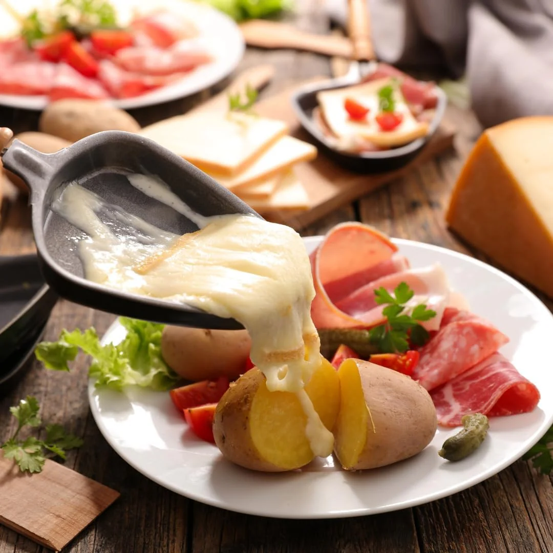 HOFMEISTER® Raclettebrettchen 8er Set, aus Olivenholz, 13 cm 1 8er Set Raclette-untersetzer | 13 Cm, - Image 3