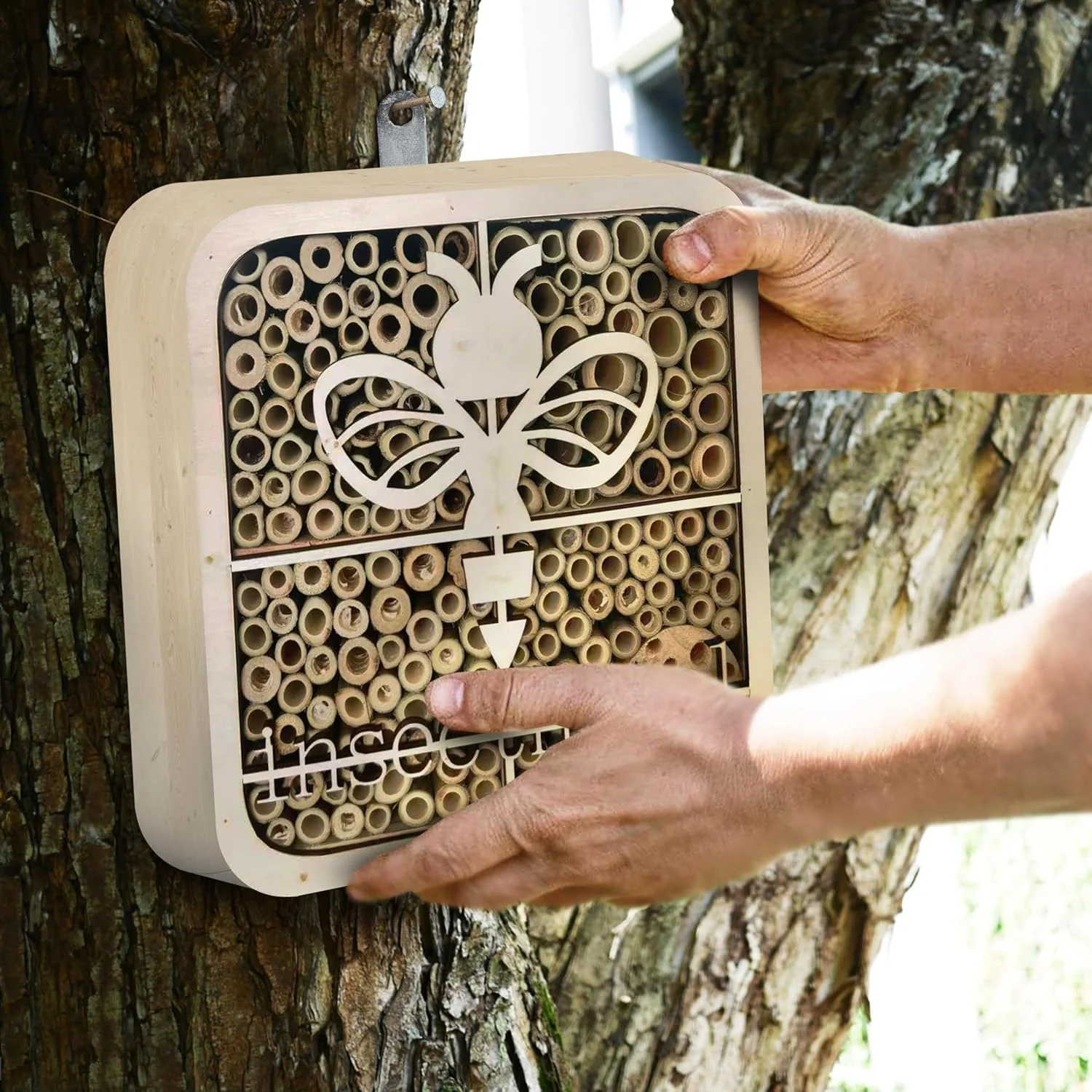 ISOTRONIC Insektenhotel | umweltfreundliches Insektenhaus für Marienkäfer, Bienen und andere Insekte - Image 5