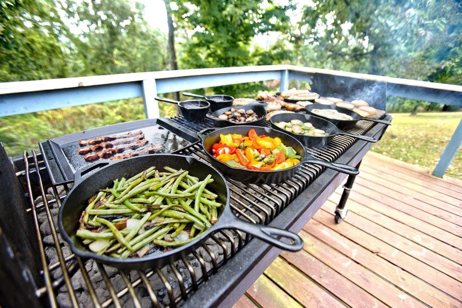 Lodge L8SGP3ASHH41B Gusseisen-Grillpfanne mit rotem Silikon-Griffhalter, vorgewürzt, 26,7 cm Bundle, - Image 6