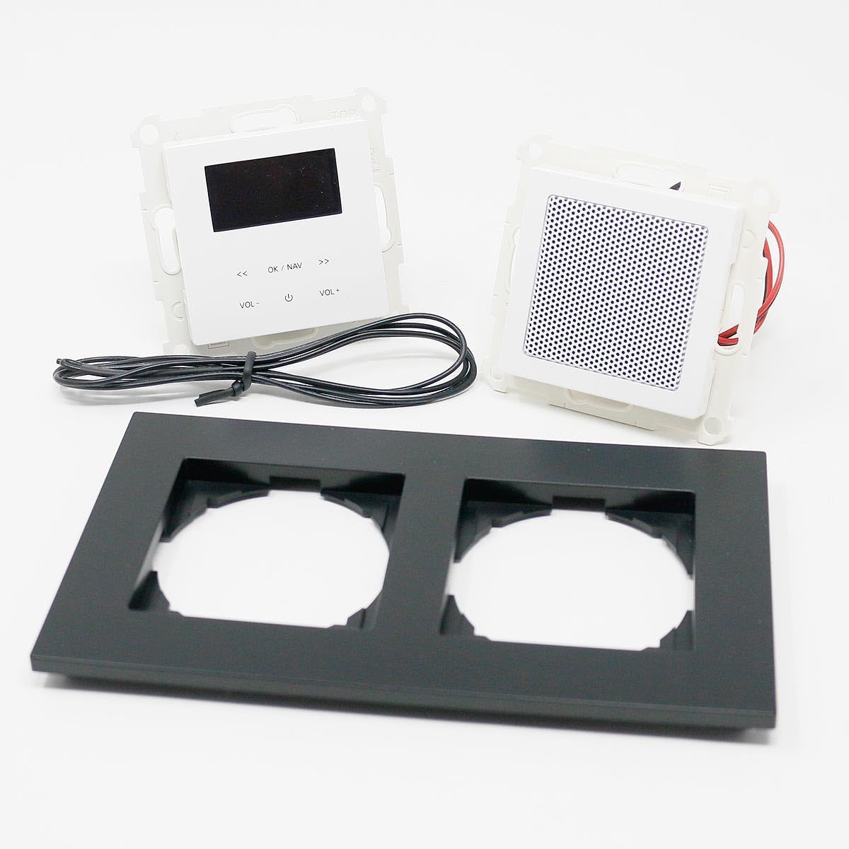 LOGIQ Unterputz Radio mit 2W RMS Lautsprecher, DAB+, UKW und Bluetooth, OLED-Display, Weck- und Slee - Image 2