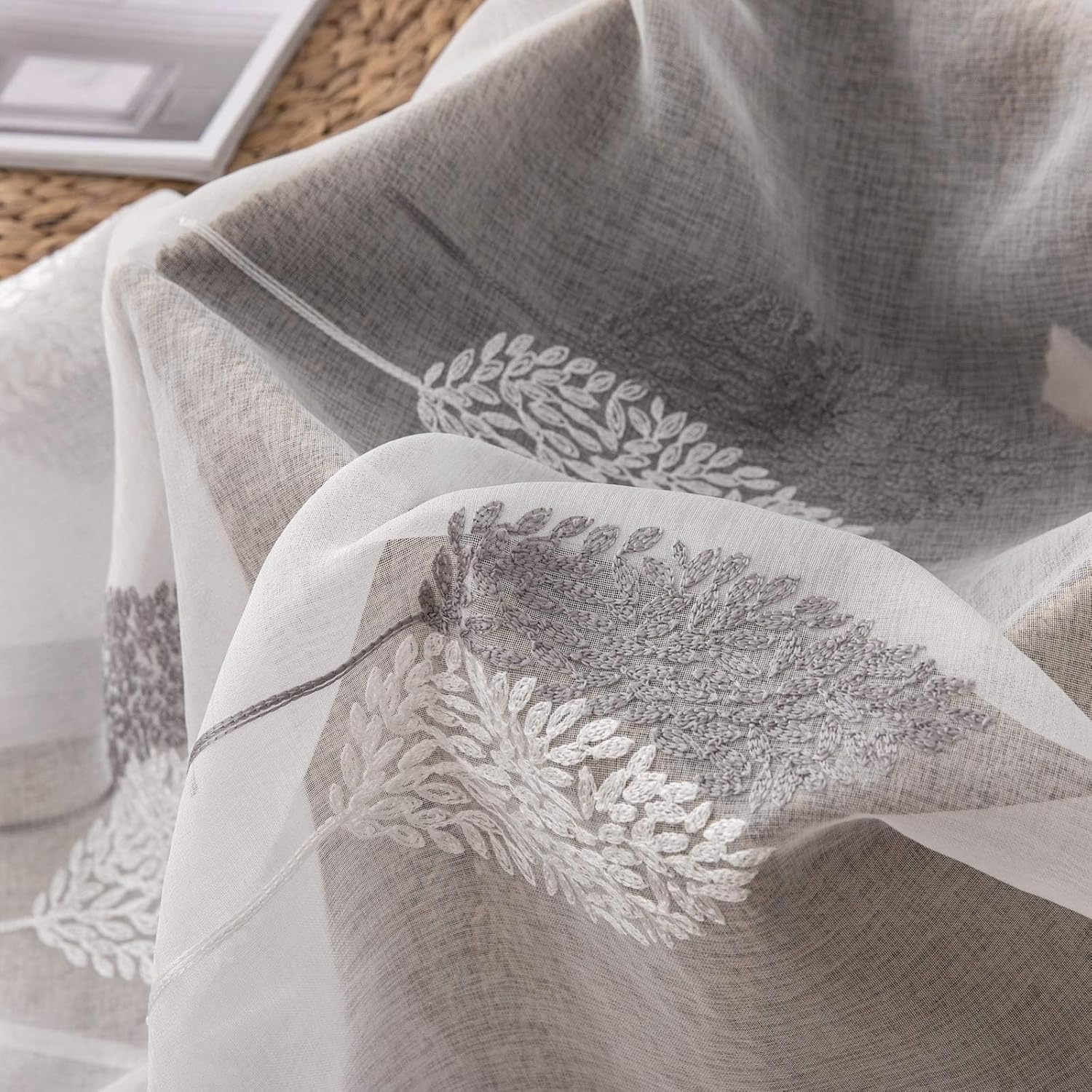 MIULEE Vorhänge mit Grau und Weiss Blätter Muster, Schöne Stickerei Vorhang Transparent, Dekoration - Image 8
