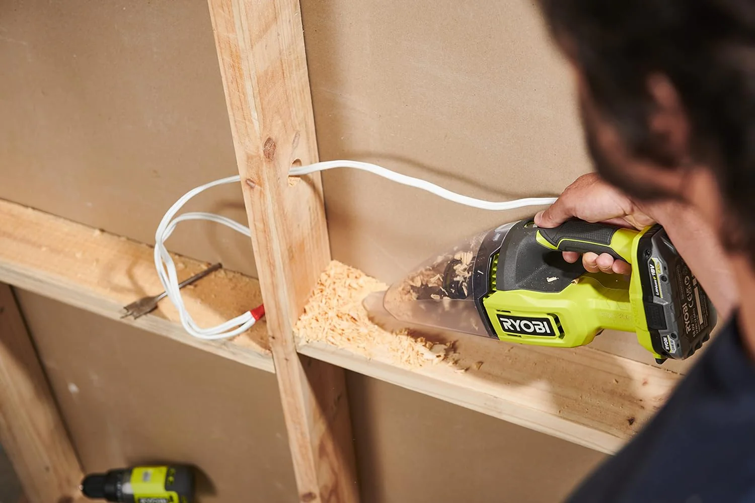 RYOBI 18 V ONE+ Akku-Handsauger RHV18-0 (bis zu 1.450 l/min Luftstrom, 600-ml-Staubbehälter, 34 Air - Image 5