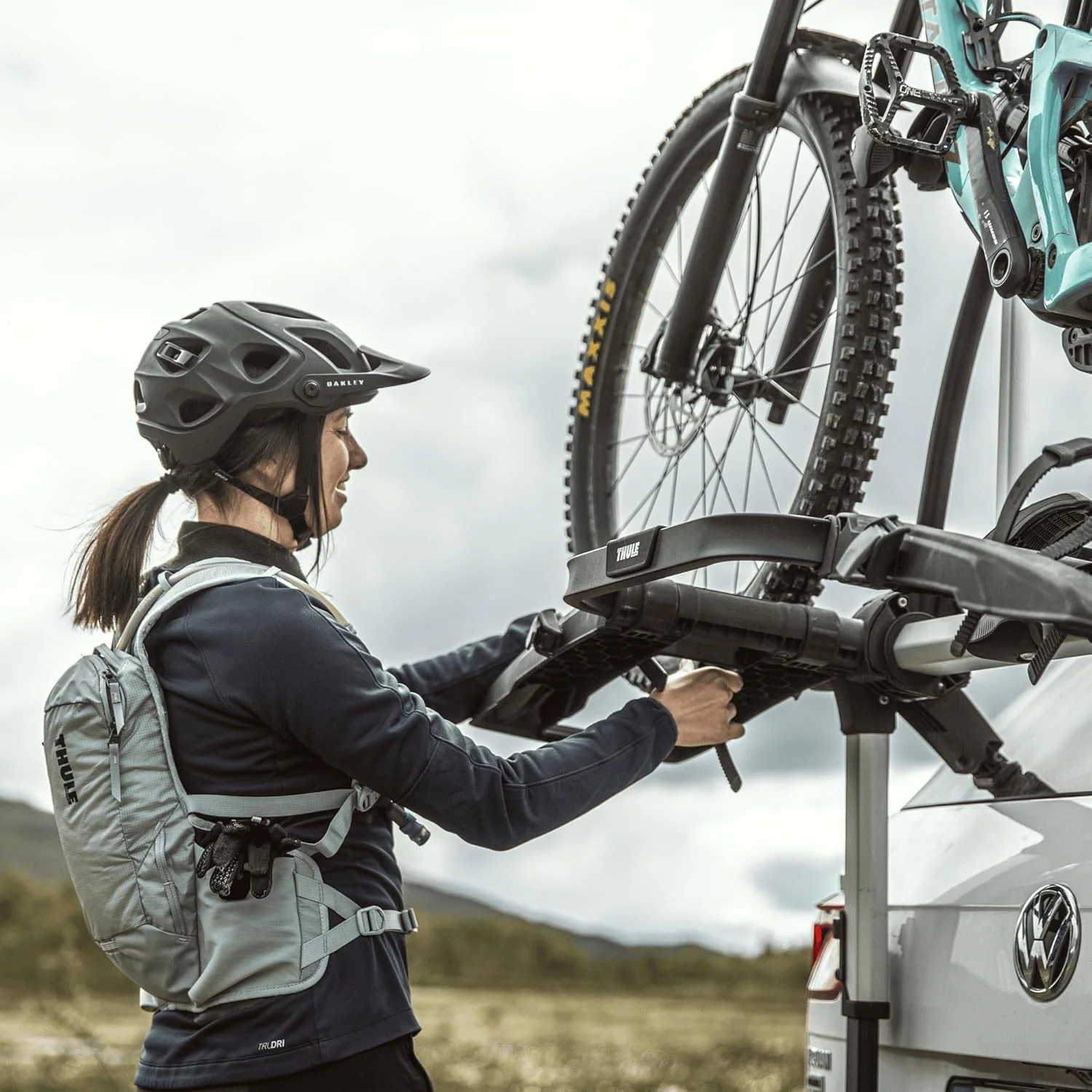 Thule Outway Platform Fahrradträger für 2 Fahrräder schwarz/aluminum One-Size - Image 6
